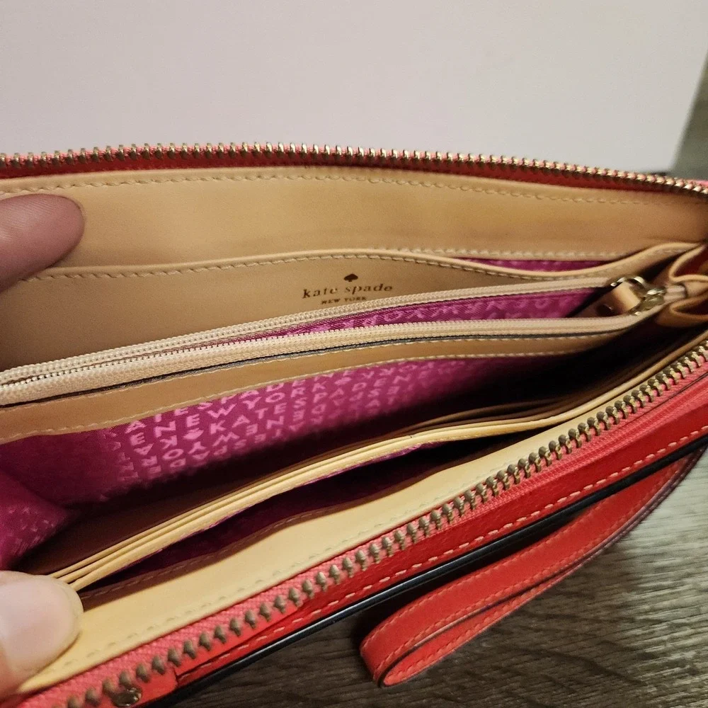 Kate Spade Leather Wristlet Wallet‎ Layton Wellesley WLRU1779 Bright Hot Pink